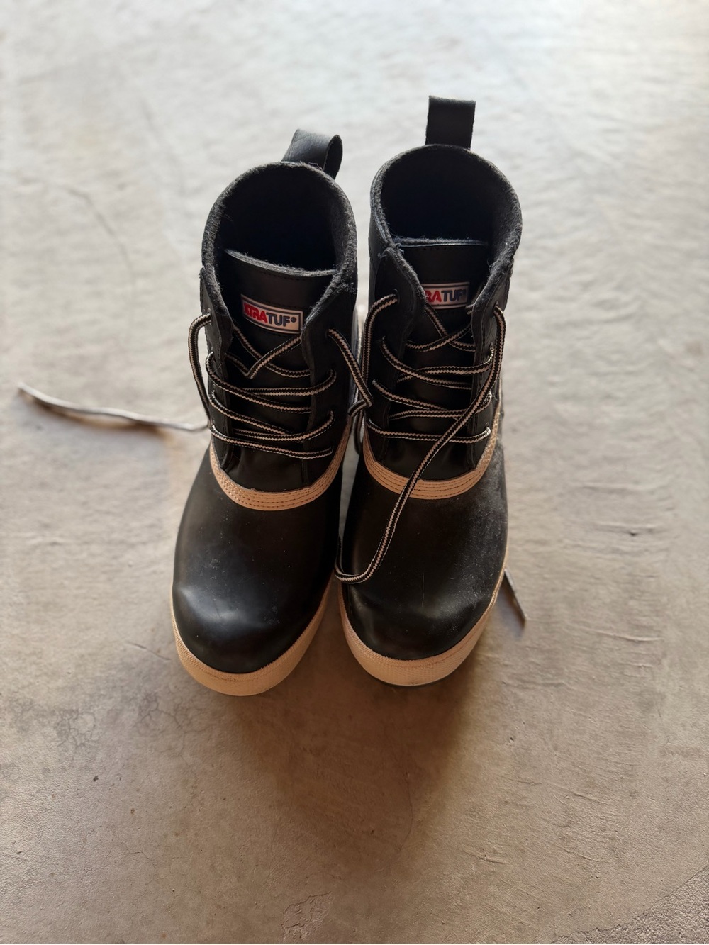 Women's Black and Tan Lace-Up Winter Boots - Durable Outdoor Style